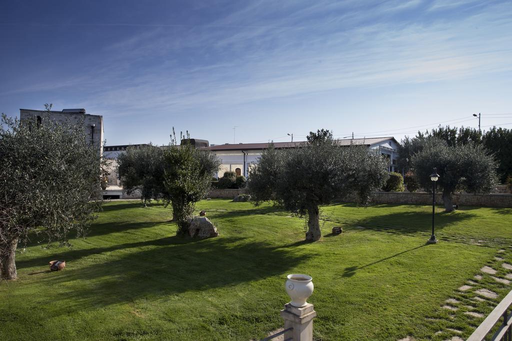 Relais Masseria Serritella Castellana Grotte Exterior photo